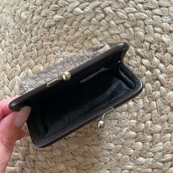 Roberto Cavalli Animal Print Coin Purse Clamshell Opening Kiss Lock Closure - Picture 5 of 11